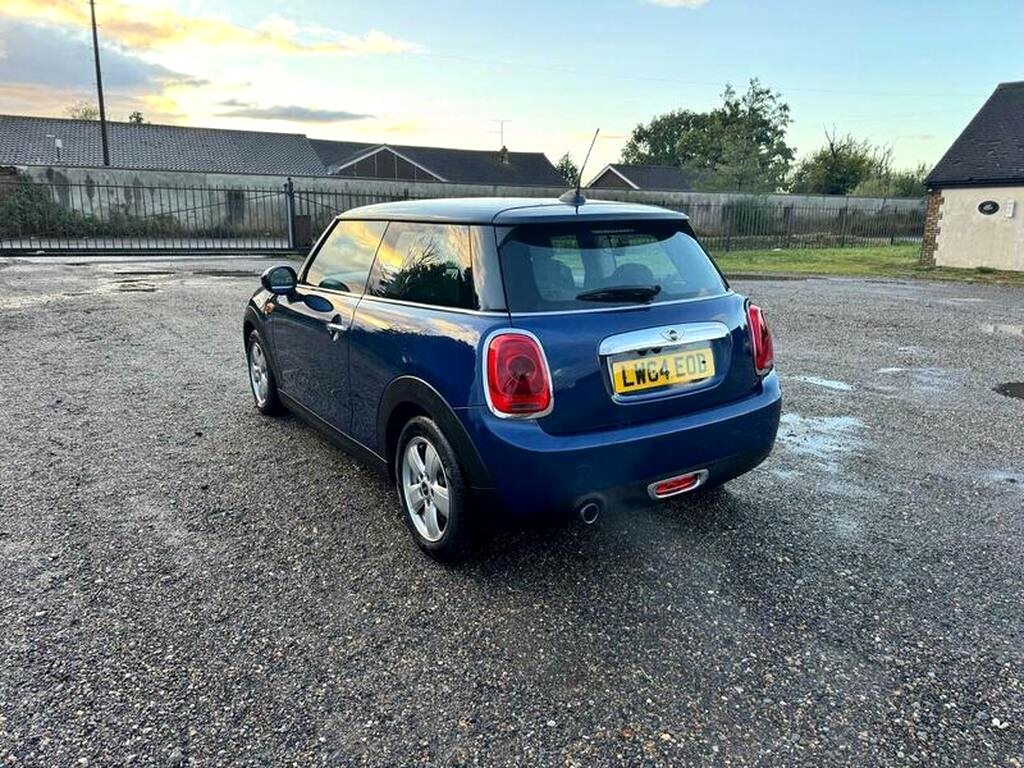 2014 MINI Hatch 1.2 One Auto 5dr for sale at N-Ten Motors in Romford - photo 4