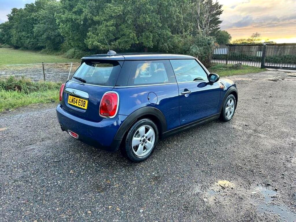 2014 MINI Hatch 1.2 One Auto 5dr for sale at N-Ten Motors in Romford - photo 10