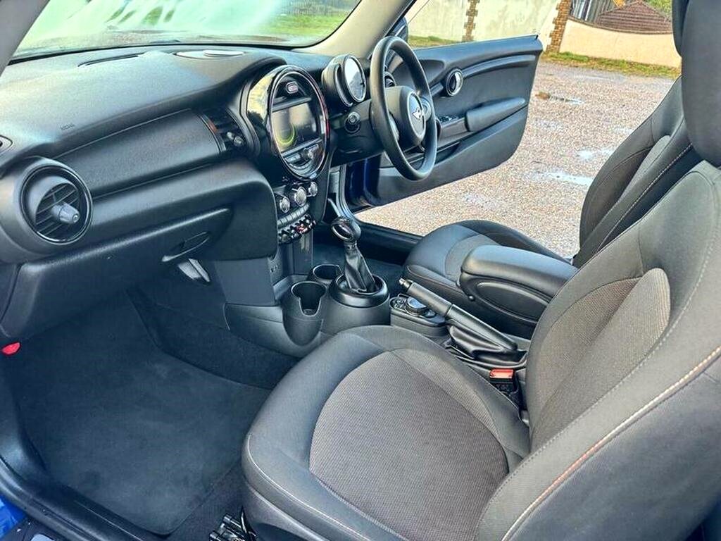 2014 MINI Hatch 1.2 One Auto 5dr for sale at N-Ten Motors in Romford - photo 29