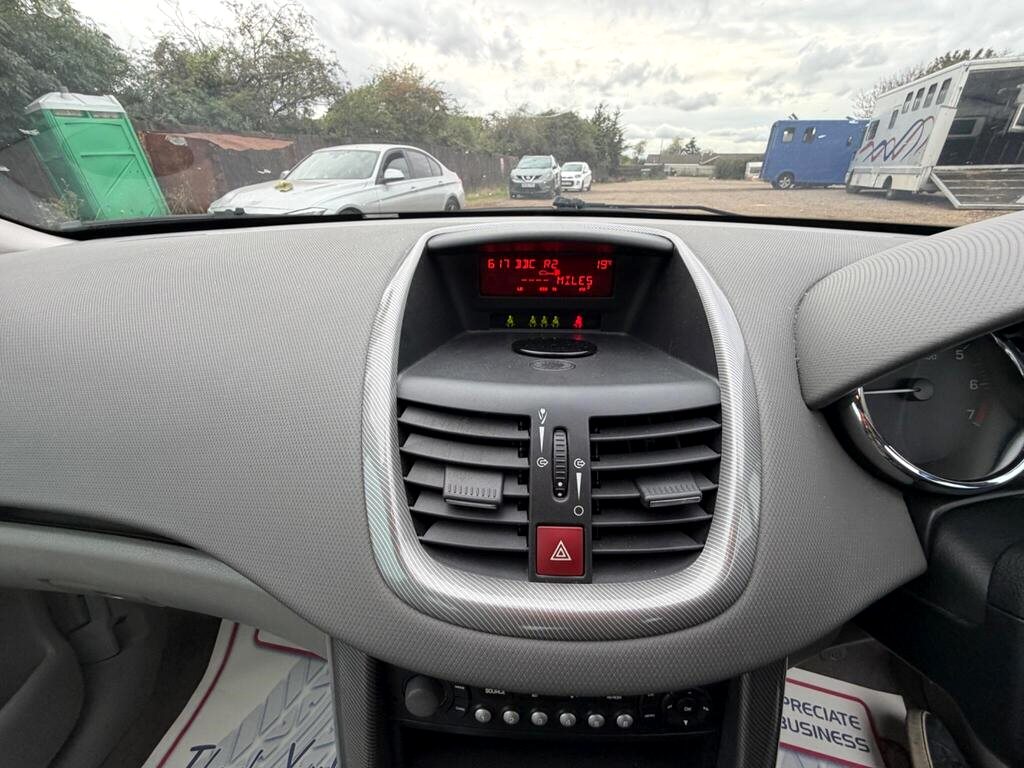 2007 Peugeot 207 1.4 16V SE 5dr for sale at N-Ten Motors in Romford - photo 28