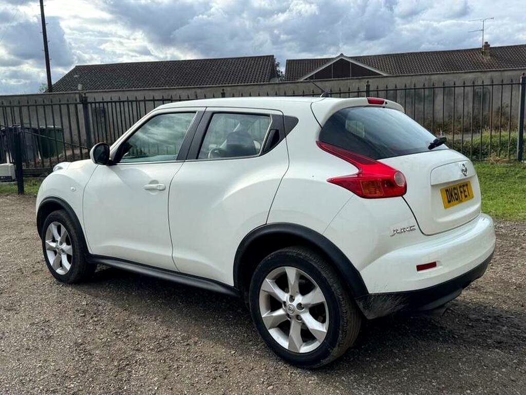 2011 Nissan Juke 1.6 Acenta CVT 5dr for sale at N-Ten Motors in Romford - photo 11