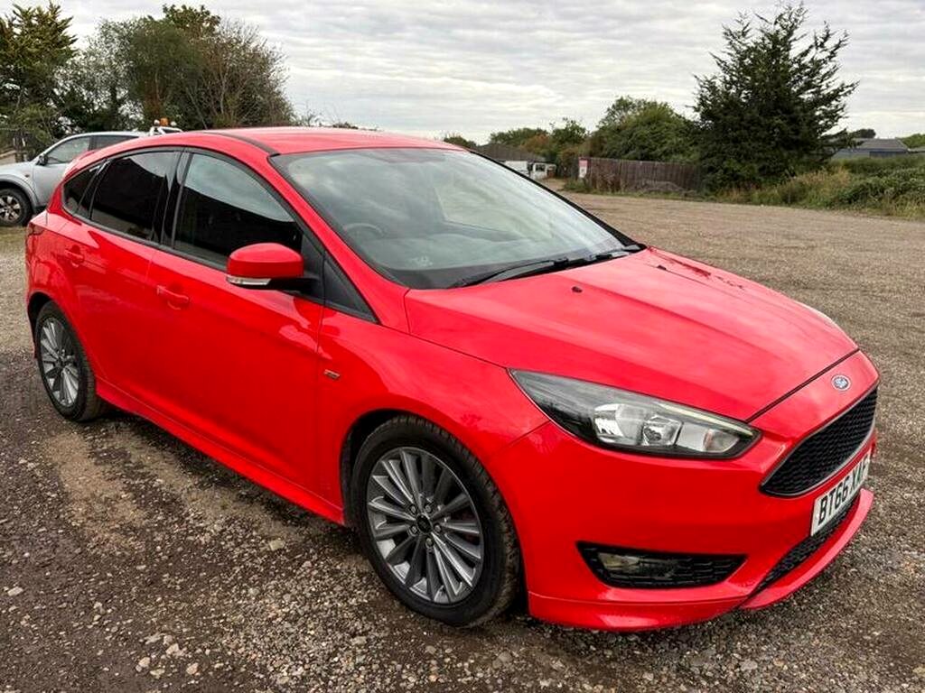 2016 Ford Focus 1.0T EcoBoost ST-Line 5dr for sale at N-Ten Motors in Romford - photo 12