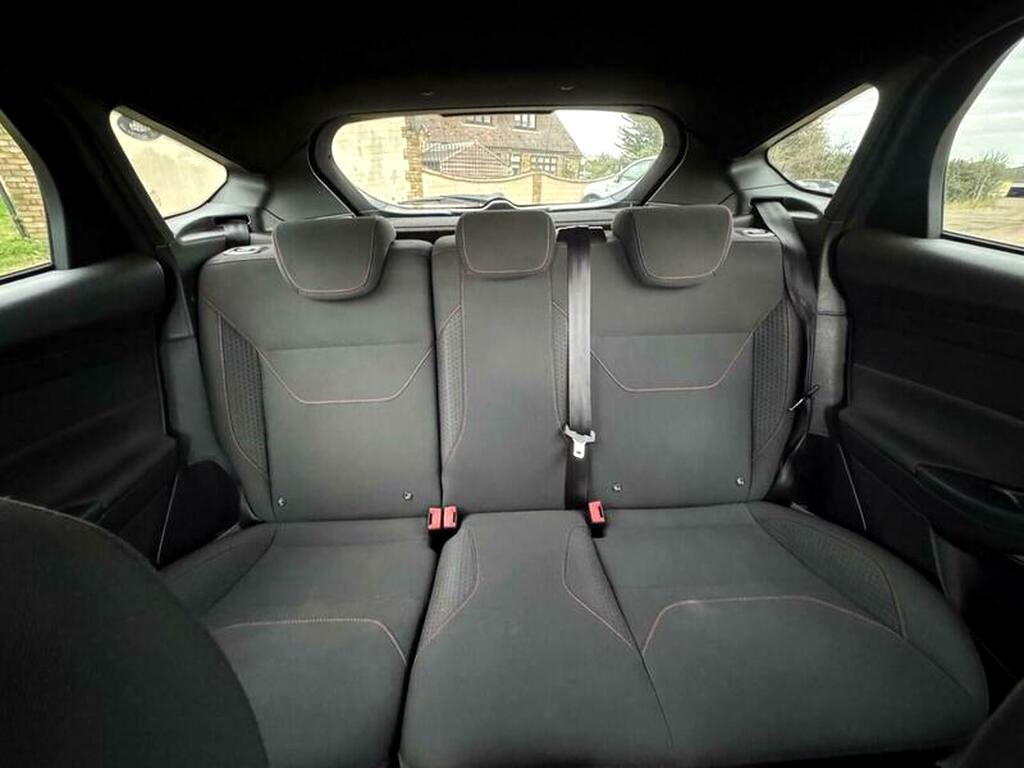 2016 Ford Focus 1.0T EcoBoost ST-Line 5dr for sale at N-Ten Motors in Romford - photo 44