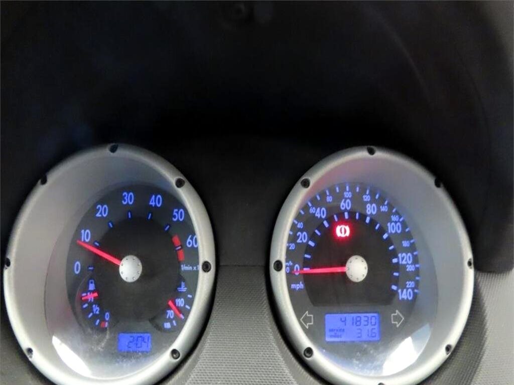 2000 Volkswagen Polo 1.4 SE 3dr for sale at N-Ten Motors in Romford - photo 3